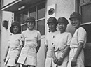 Với trình điều khiển nữ (5 người tại chi nhánh Fukuoka)