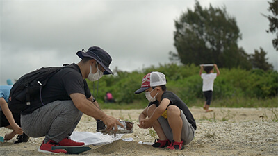 Làm sạch bãi biển
